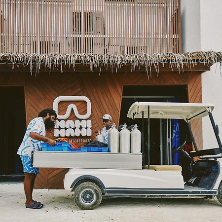 Stone Beach Club Dhiffushi Bagian luar foto