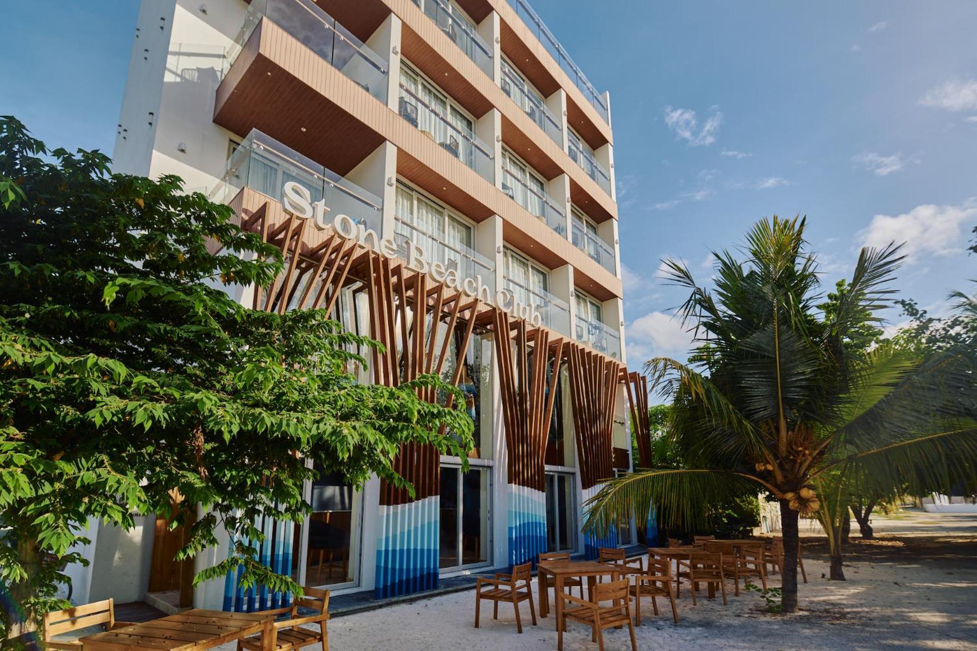 Stone Beach Club Dhiffushi Bagian luar foto